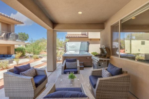 PV 25 l Private Hot Tub, Balcony, Fire Pit, and Ping Pong Table, Resort Style Pool and Water Park
